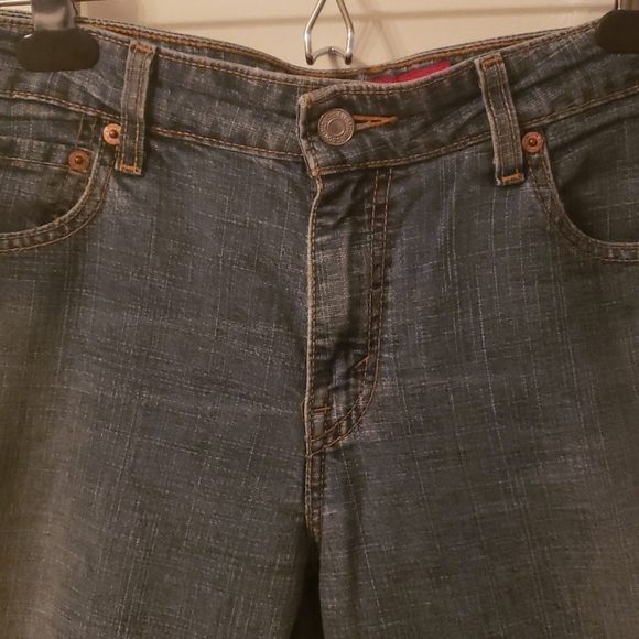 VINTAGE LEVI'S 518 JEANS - Picture 2 of 9